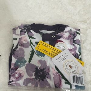 Burt’s Bee baby Girl 100% Organic Cotton Sleeper, Size 12M